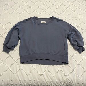 Abercrombie Dusty Blue Grey Cropped Crewneck with Puff Half Sleeves, Size S